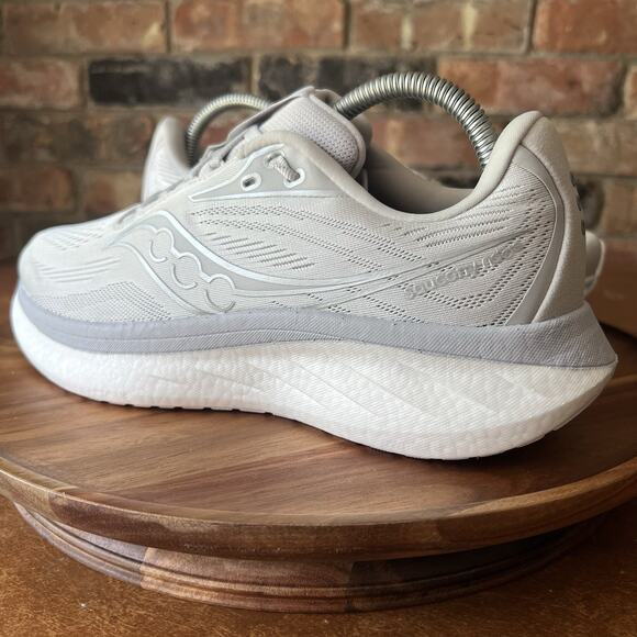 Saucony Ride 18 Women's 9.5 Cushion Cloud Gray Road Running Shoes Sneakers - Picture 3 of 16